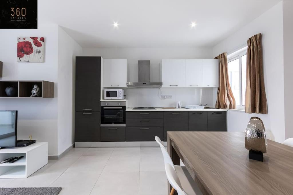 Spacious, Beautiful Central Penthouse With Bbq By 360 Estates Tal-Pietà Exterior foto