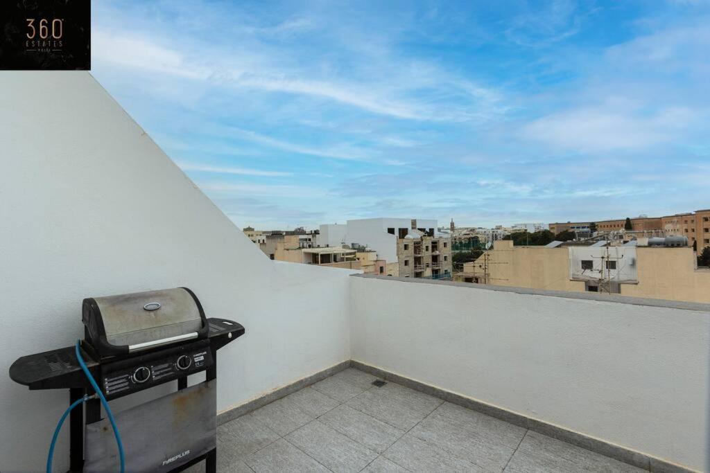 Spacious, Beautiful Central Penthouse With Bbq By 360 Estates Tal-Pietà Exterior foto