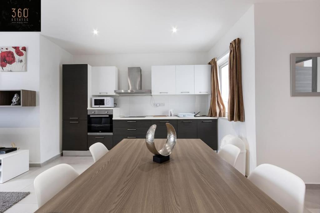 Spacious, Beautiful Central Penthouse With Bbq By 360 Estates Tal-Pietà Exterior foto